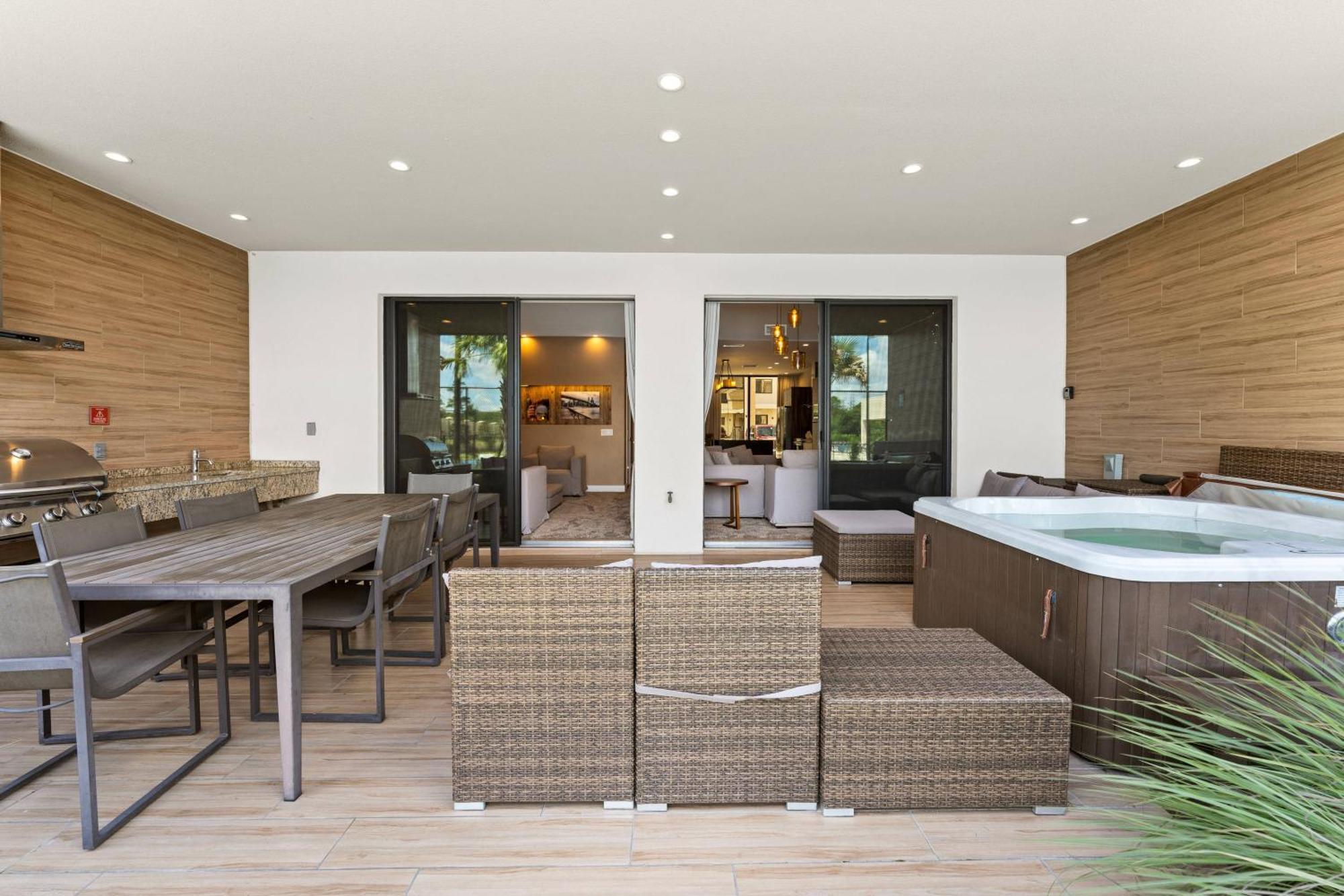 אורלנדו 7564 Magic Village 3 Suites Jacuzzi Bbq 8 Min Disney מראה חיצוני תמונה